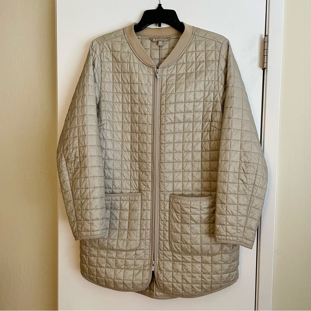 Athleta Grandview Primaloft Shell MP GUC